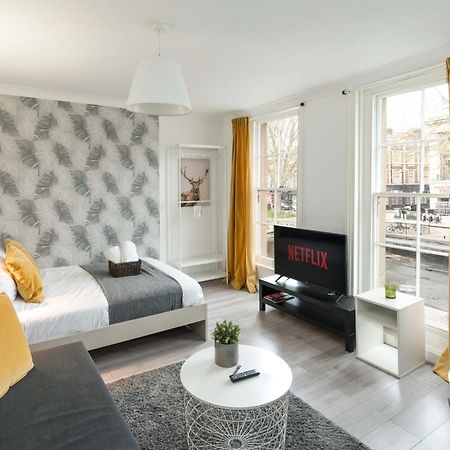 Private Double Room Shared Bathroom Near City Centre London Exterior photo